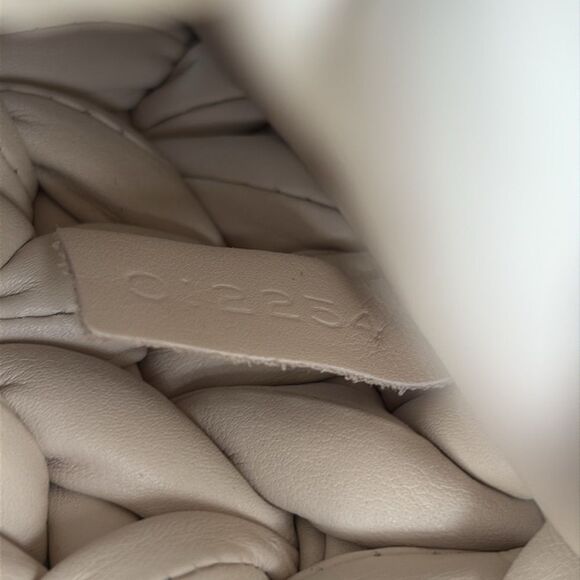 Chloe braided wavy slide sandals - Picture 6 of 9